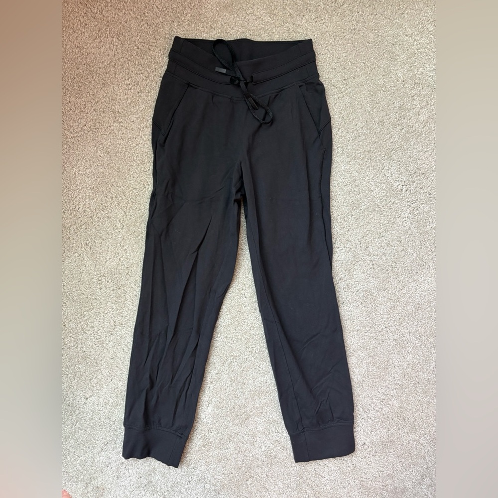 Lululemon ready to Rulu cropped Joggers
